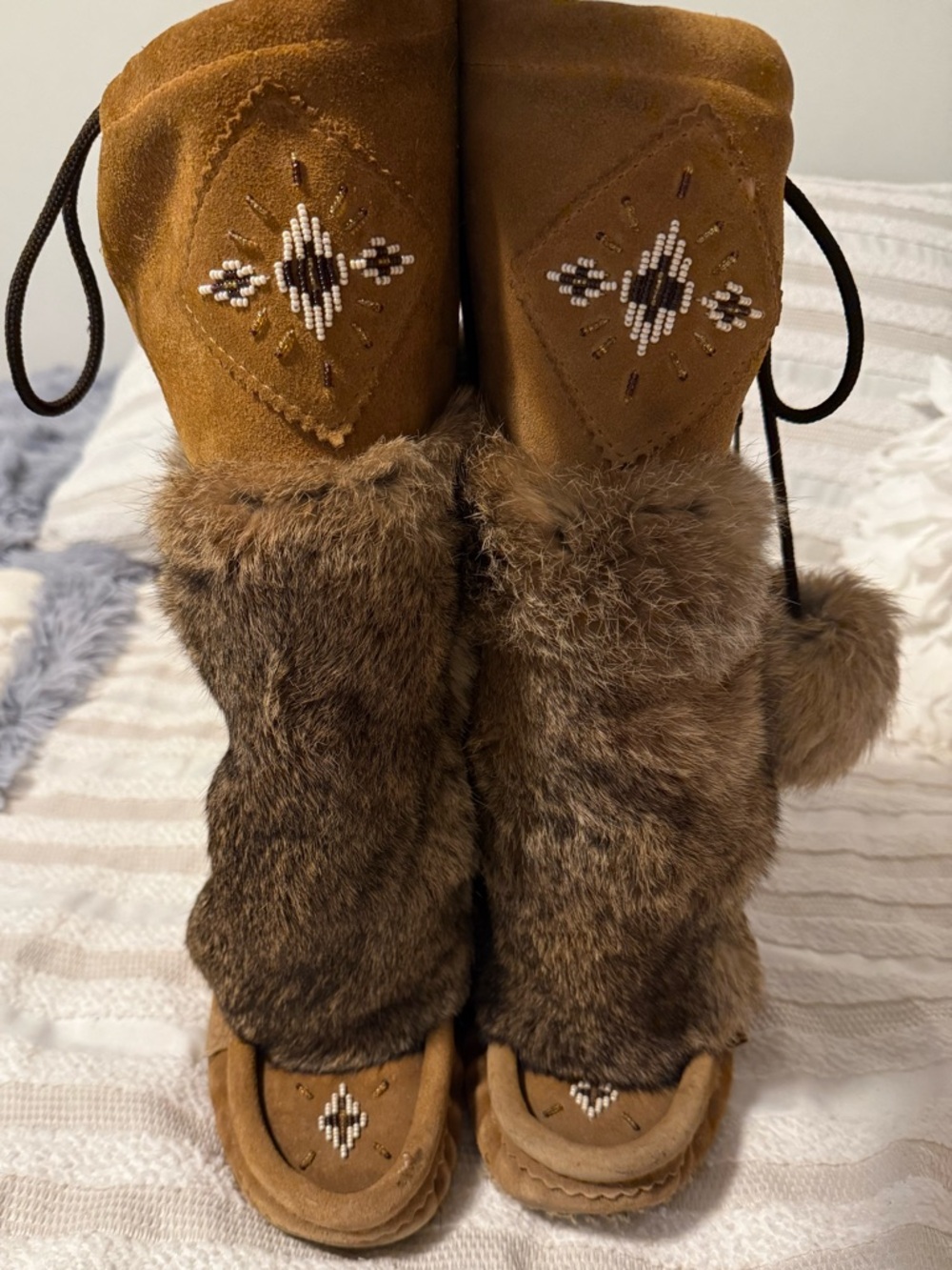 Laurentian Chief Mukluks. Size 8